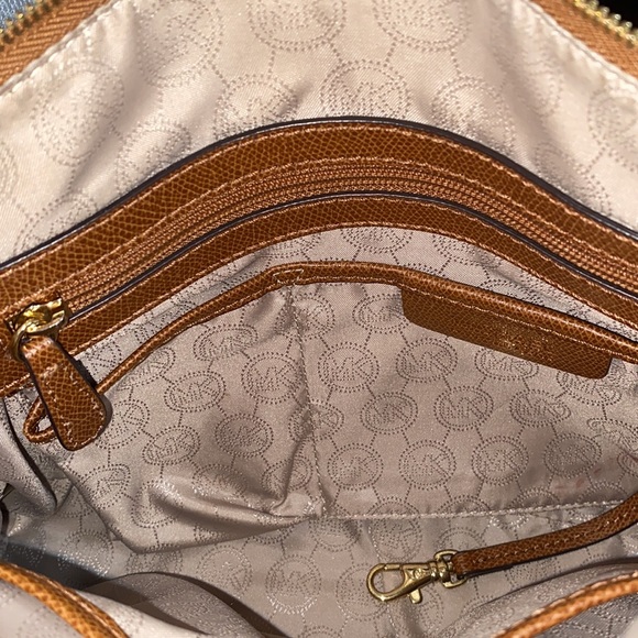 *SOLD*MICHAEL Michael Kors Aubrey Satchel In Brown/Luggage - Picture 13 of 17